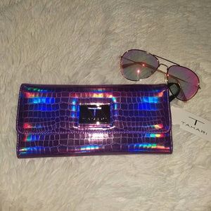T Tahari clutch